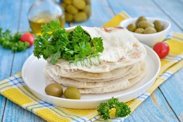 Лаваш домашній на сковороді