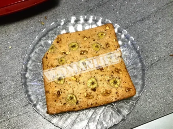 Банановий хліб з горіхами та шоколадом