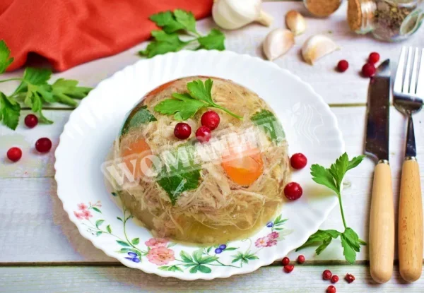 Холодець зі свинини та курячої рульки