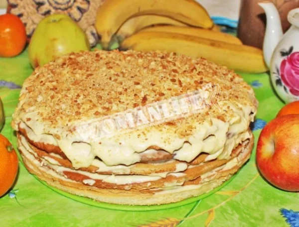 Медові коржі зі згущеним молоком і маслом