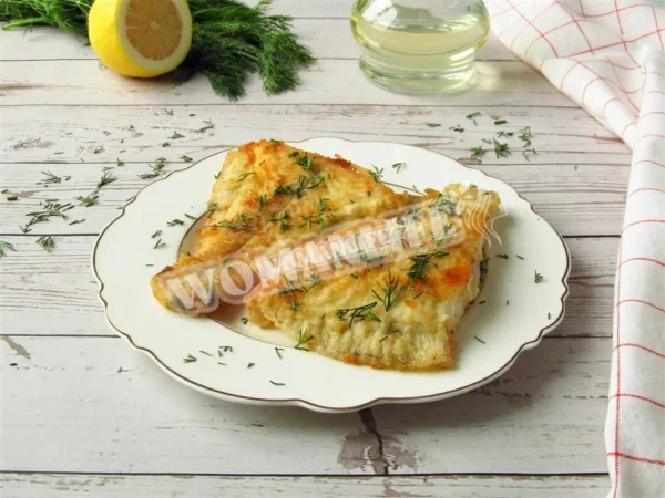 Камбала в борошні на сковороді