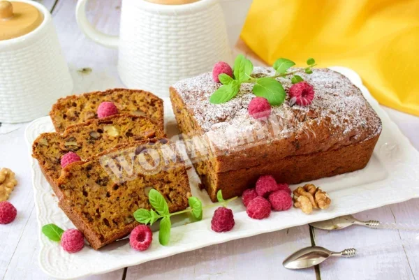 Морквяний пиріг з горіхами