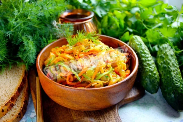 Салат зі смаженими огірками