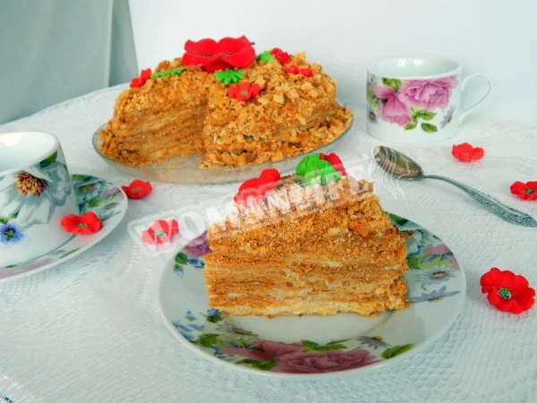 Торт медовий на маргарині зі згущеним молоком