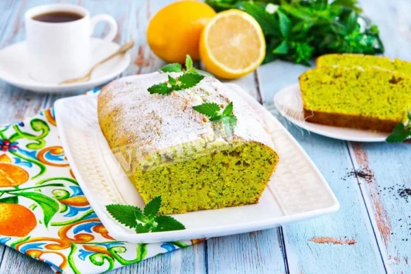 Лимонний пиріг з маком і куркумою