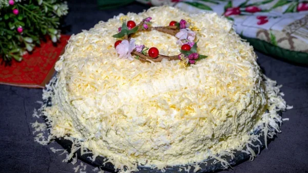 Салат Мімоза з тунцем і сайрою