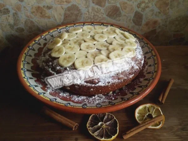 Солодкий медово-банановий пиріг в мультиварці
