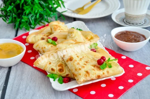 Млинці без молока на воді з яйцями