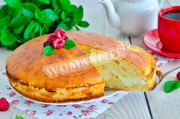 Заливний пиріг з сиром в духовці