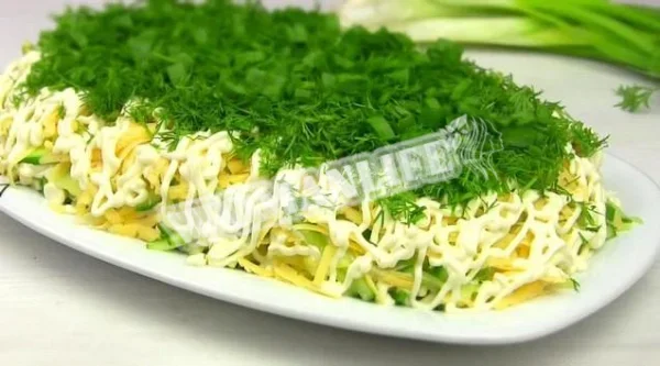 Оселедець під зеленою шубою з сиром і без буряка