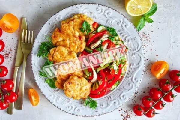 Рубані курячі котлети з майонезом