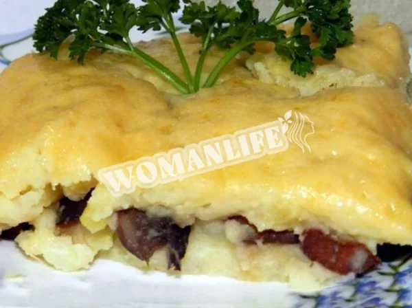 Класична картопляна запіканка з печерицями