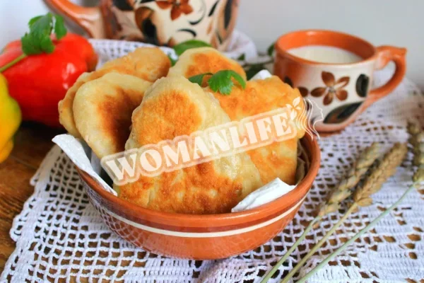 Пиріжки на кефірі, смажені на сковороді