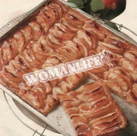 яблучний пиріг з корицею і лимоном