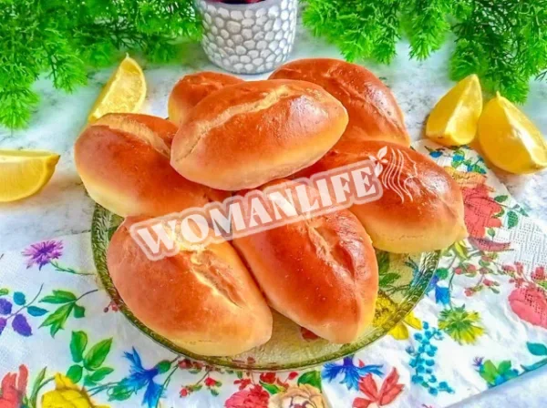 Дріжджові пиріжки з сиром в духовці