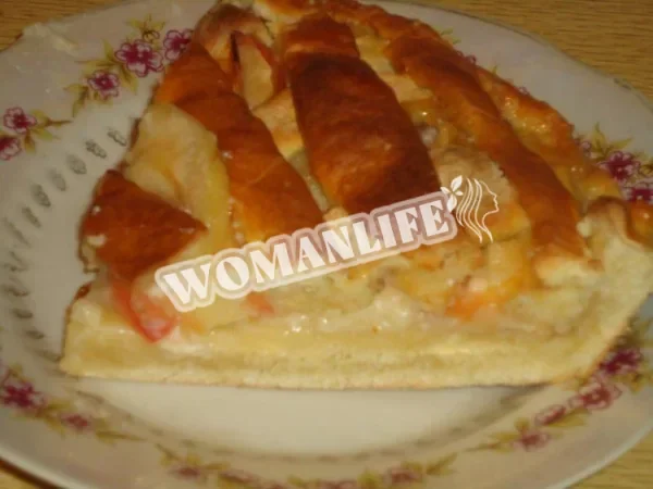Пиріг на сметані з яблуками