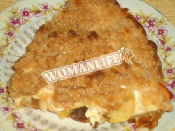 Яблучний пиріг зі сметаною