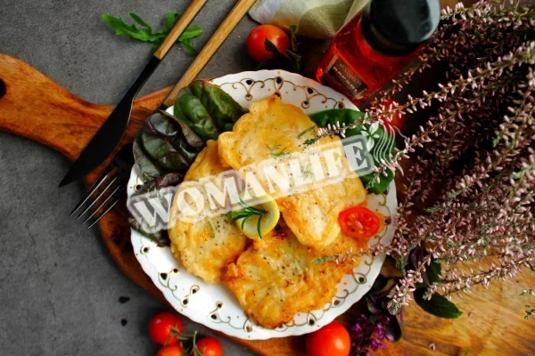 Пангасіус в клярі на сковороді