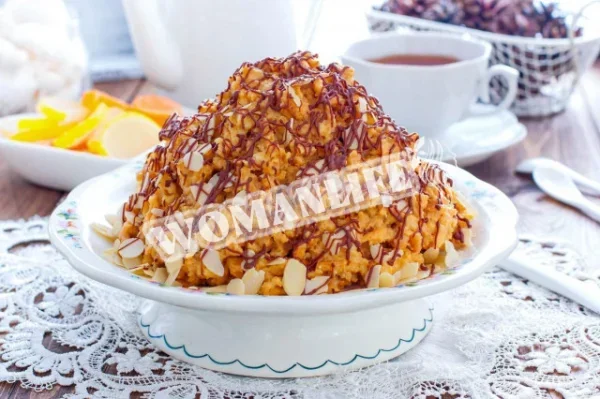 Класичний торт мурашник з вареним згущеним молоком