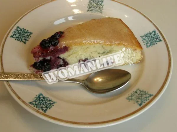 Чорничний торт з корицею