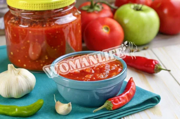 Домашня аджика з яблуками, морквою та перцем