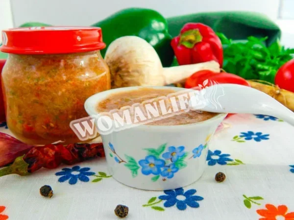 Солодка аджика на зиму
