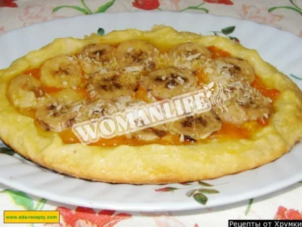 Ванільний банановий торт з джемом