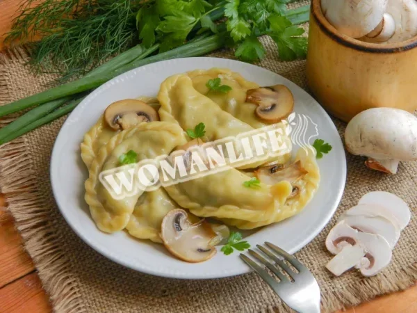 Вареники з грибами
