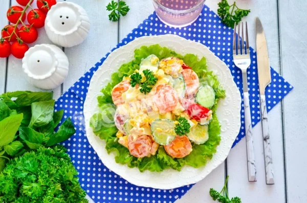 Салатні огірки помідори кукурудза