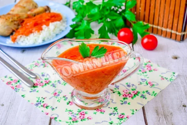 Підлива цибуля морква томатна паста