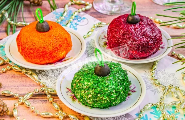 Салат новорічні кулі