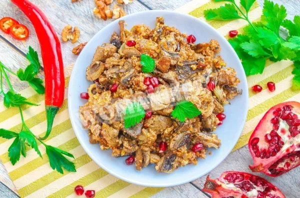 Гриби з волоськими горіхами по-грузинськи