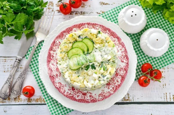 Салат з картоплею і сиром