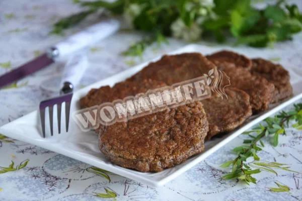 Печінкові котлети з манкою