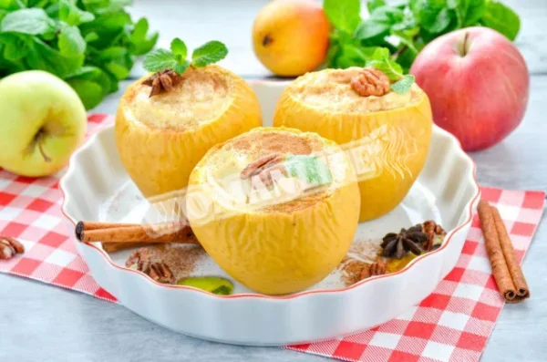 Яблука з сиром