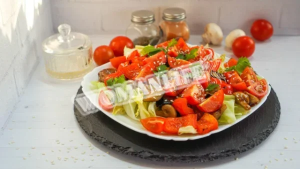 Курячий салат теріякі