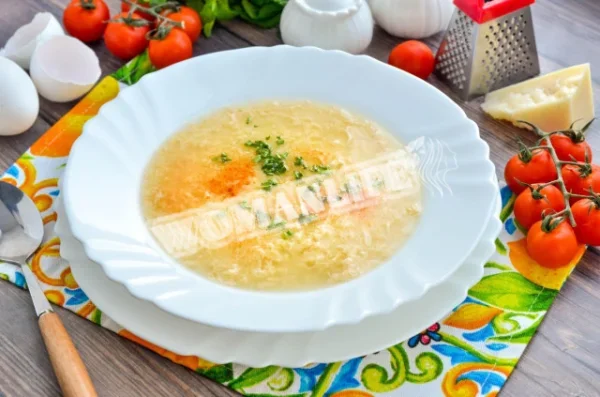 Суп Страчателла