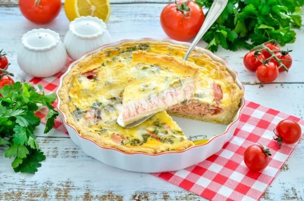 Кіш з рибою