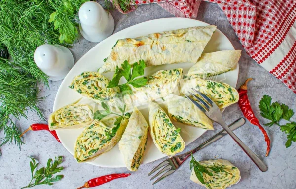 Рулет з лаваша з сиром і зеленню