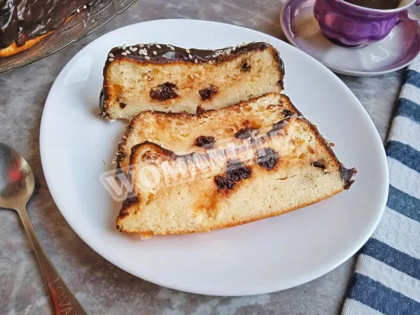 Львівська запіканка з сушеною вишнею