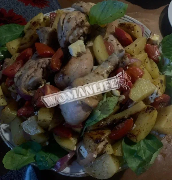 Смачна картопля з м'ясом і овочами