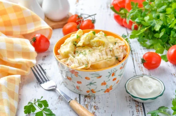 Вареники з картоплею та яйцями