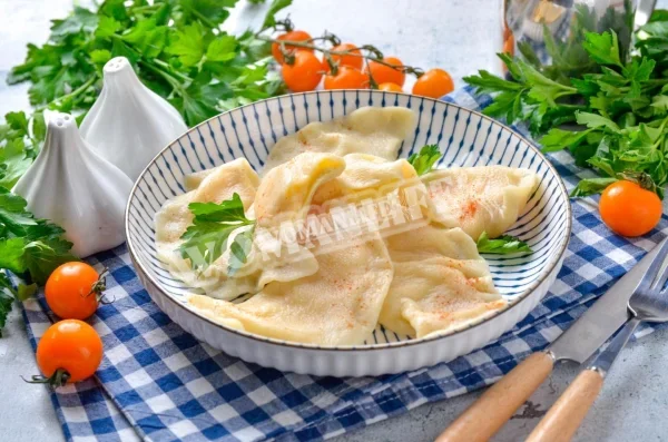 Вареники з яйцем