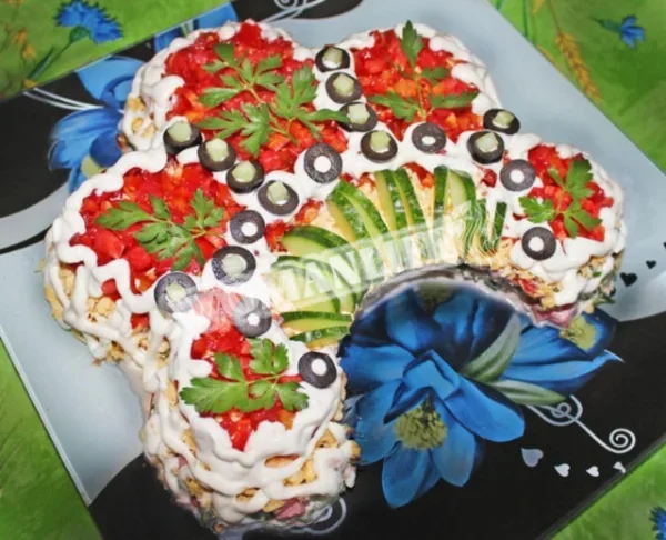 Салат Кокошник з куркою
