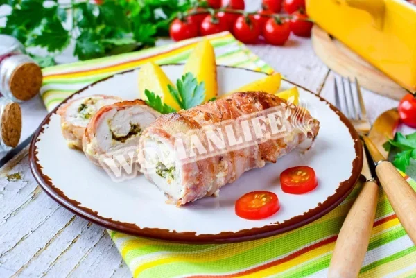 Рулетики з індички в духовці з начинкою