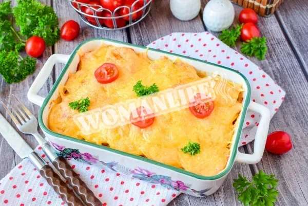 Картопляна запіканка з сирним фаршем в духовці