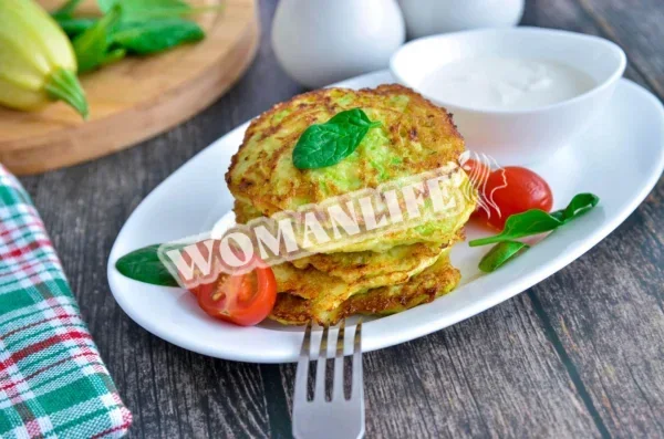 Оладки з кабачків з манкою
