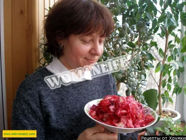 Корейська капуста з буряком