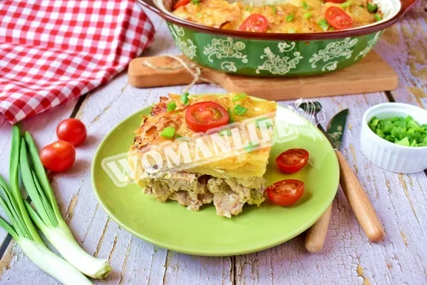 Картопля по-французьки з м'ясом в духовці
