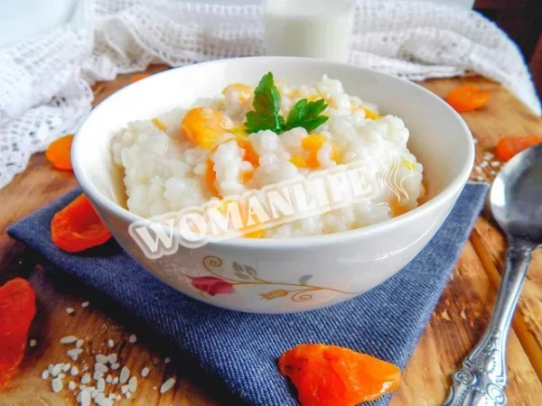Рисова каша з курагою
